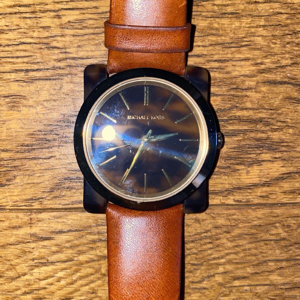 MICHEAL KORS べっ甲柄腕時計 マイケルコース拍卖