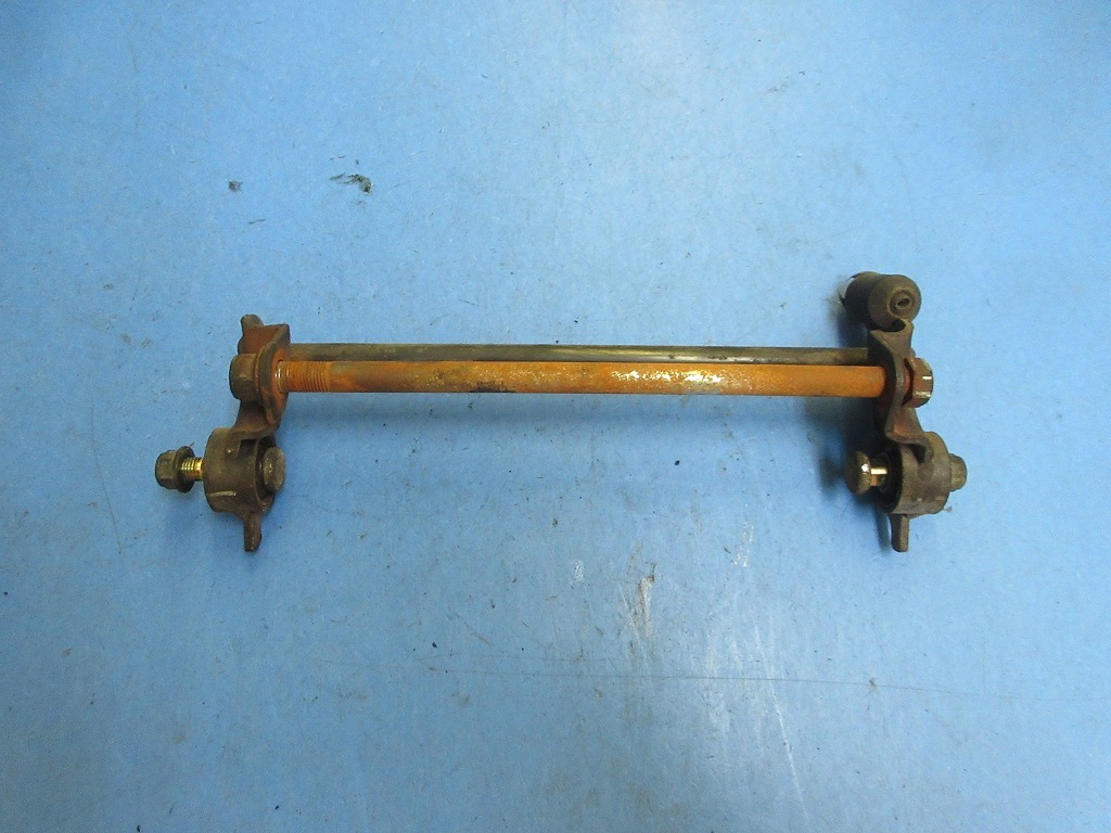 グランドアクシス 100 SB06J エンジンマウント 743-2拍卖