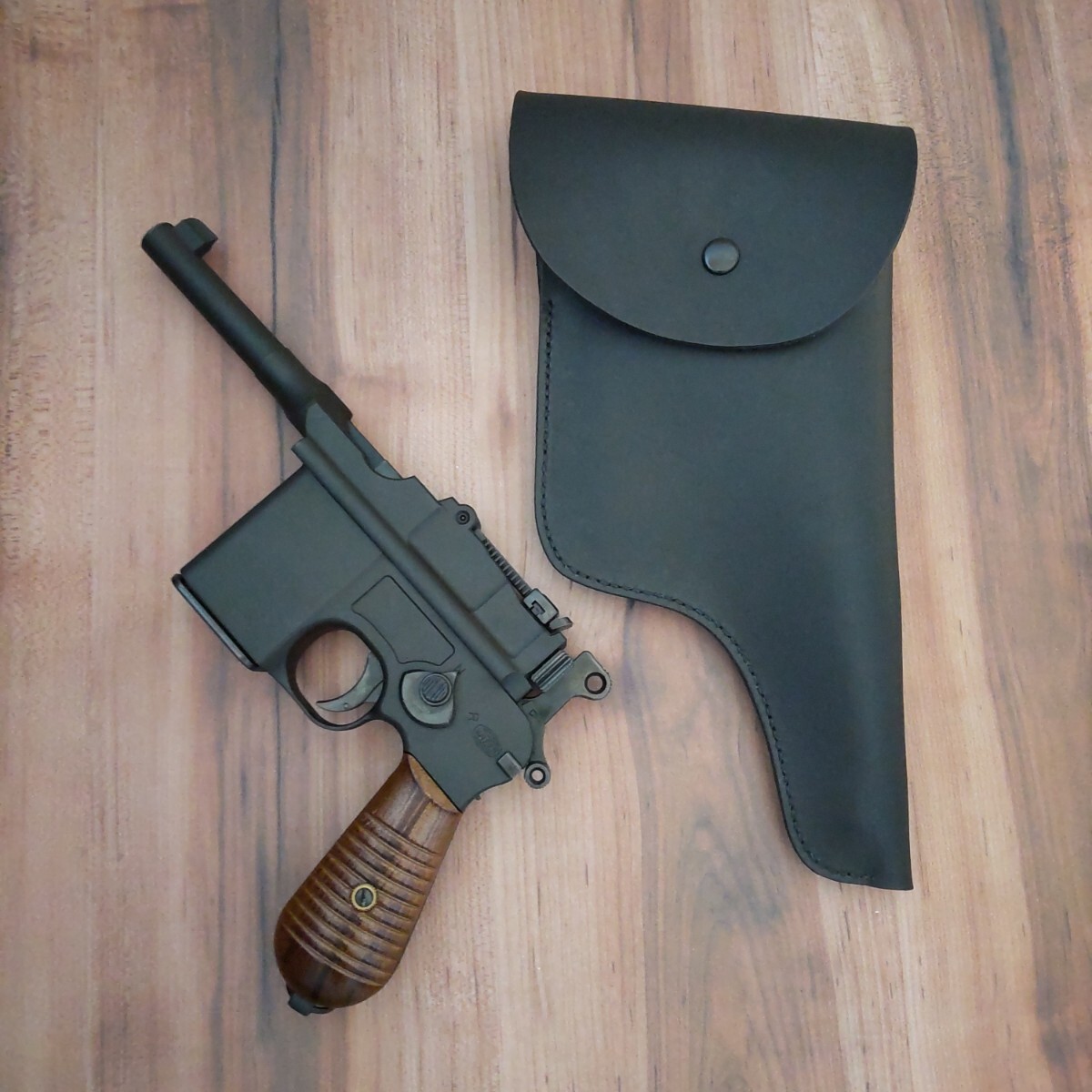 【特価品】レザーホルスター マルシン モーゼルM712 ショートバレル対応 黒色 ハンドメイド品 革製ホルスター拍卖