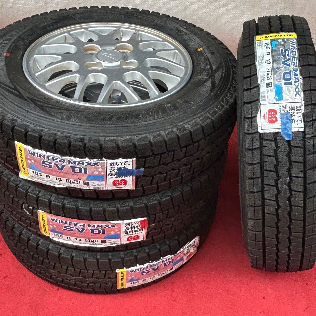 新品タイヤ!DAIHATSUダイハツ純正 13インチ×4.50B +45 100/4穴DUNLOP WINTER MAXX SV01 155R13 8PR 冬用4本。ムーヴアトレー ワゴン拍卖