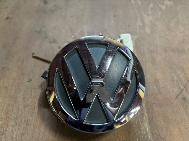 maMN★H11 フォルクスワーゲン ニュービートル 左H★純正★トランクオープナー トランクロック 持ち手 リアエンブレムVW/検9C系9CAZJ9拍卖