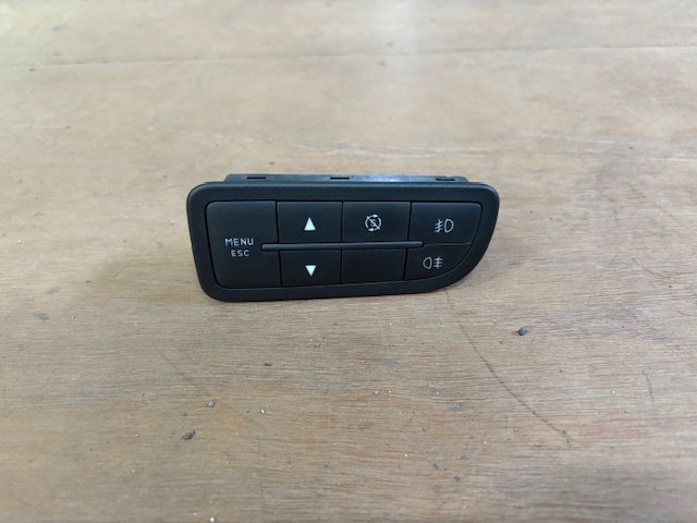 MIMN★アルファロメオ ミト★純正 フォグスイッチ★部品取り車拍卖
