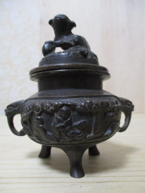 X385-58W 仏具 香炉 獅子香炉 双耳 三足 銅製 中古 (X4-紙箱)拍卖