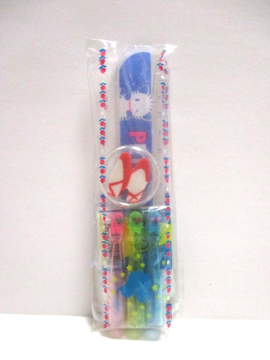レア 廃盤当時物 レトロ 新品未使用 赤い靴消しゴム宇宙人鉛筆キャップ定規セット ファンシーグッズ拍卖