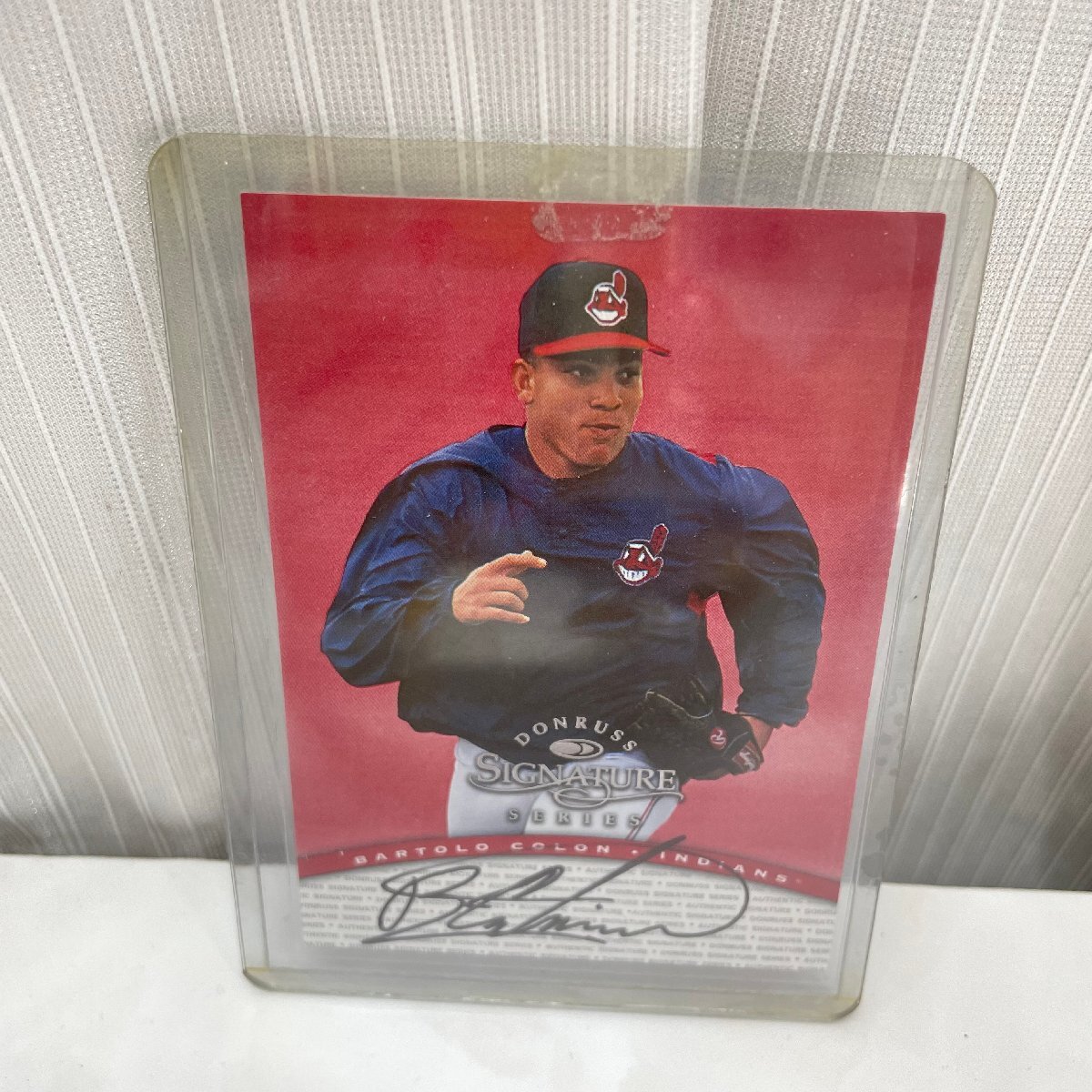 ♭M♭ バートロ・コローン 直筆サイン入り カード クリーブランド・ガーディアンズ 野球 選手 中古品 ♭J-250843拍卖