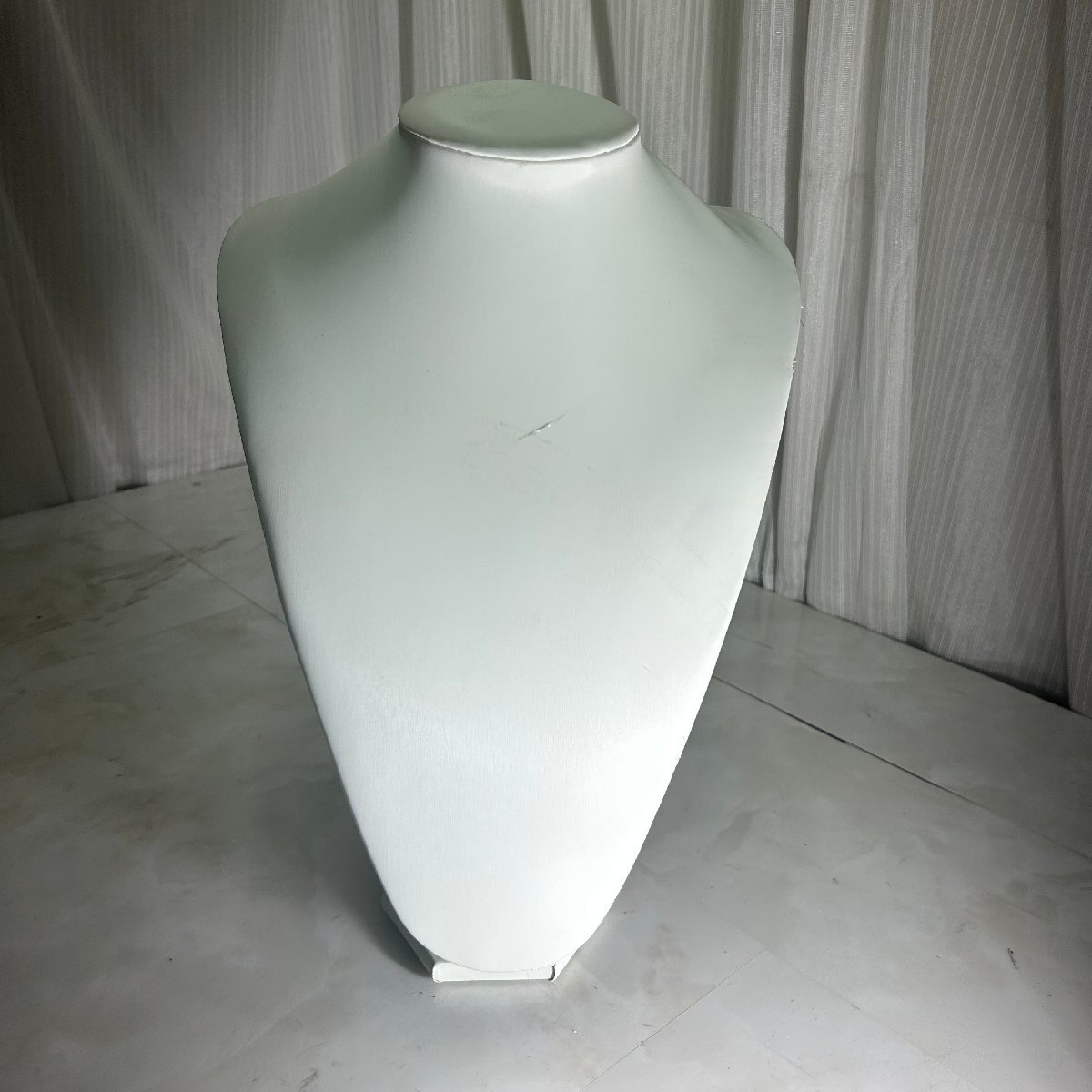 ♪M♪ ネックレススタンド トルソー マネキン 上半身 白 高さ約32㎝ アクセサリー ペンダント ディスプレイ 中古品 ♪A-250801拍卖