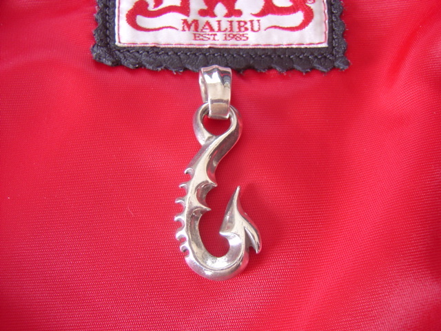Bill Wall Leather 2002 Medium Fish Hook Pendant 中古・自宅保管品拍卖