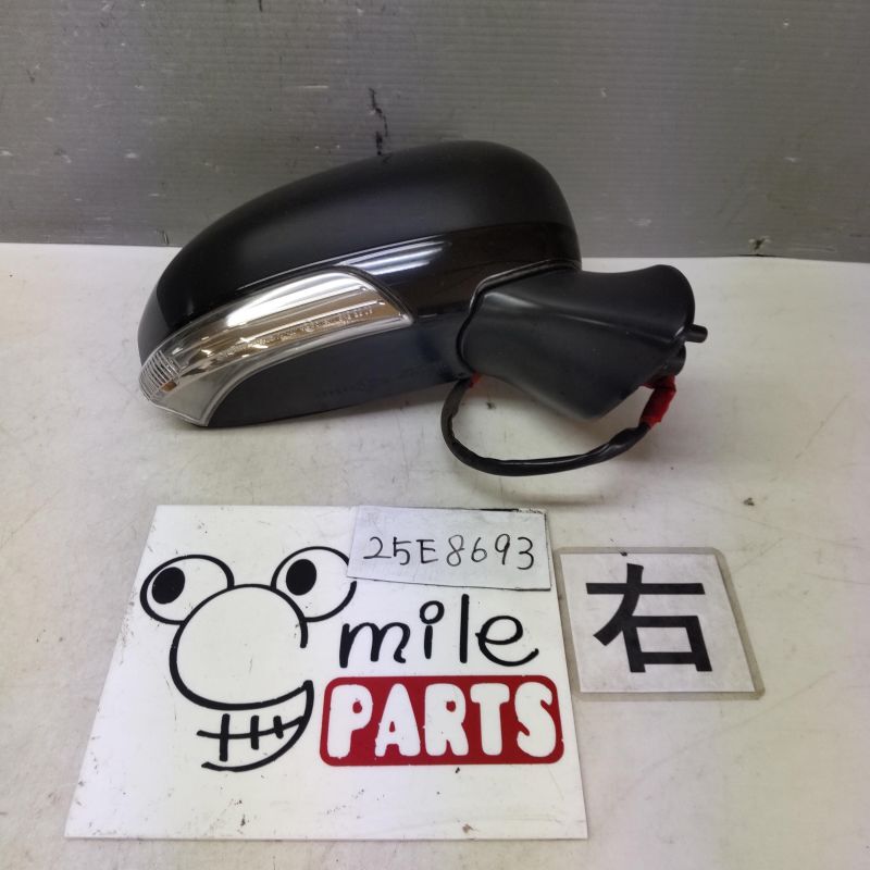 ZVW41 プリウスα 純正 右ドアミラー 1A1-14-1/25E8693*同梱不可拍卖