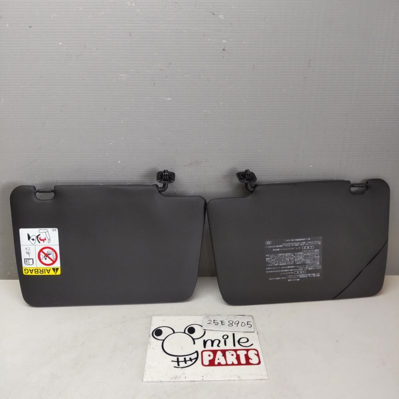LA700S ウェイク 純正 運転席助手席サンバイザー 1D3-18-6/25E8905*同梱不可拍卖