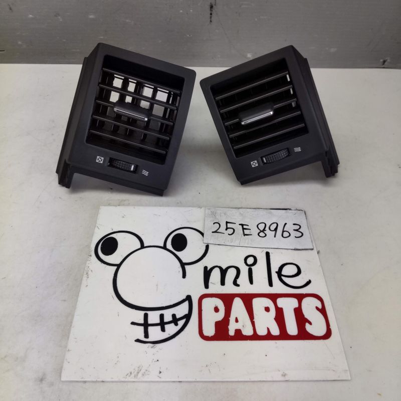 GRX133/GRX130 マークX 純正 運転席助手席エアコン吹出口 1D5-16-1/25E8963*同梱不可拍卖