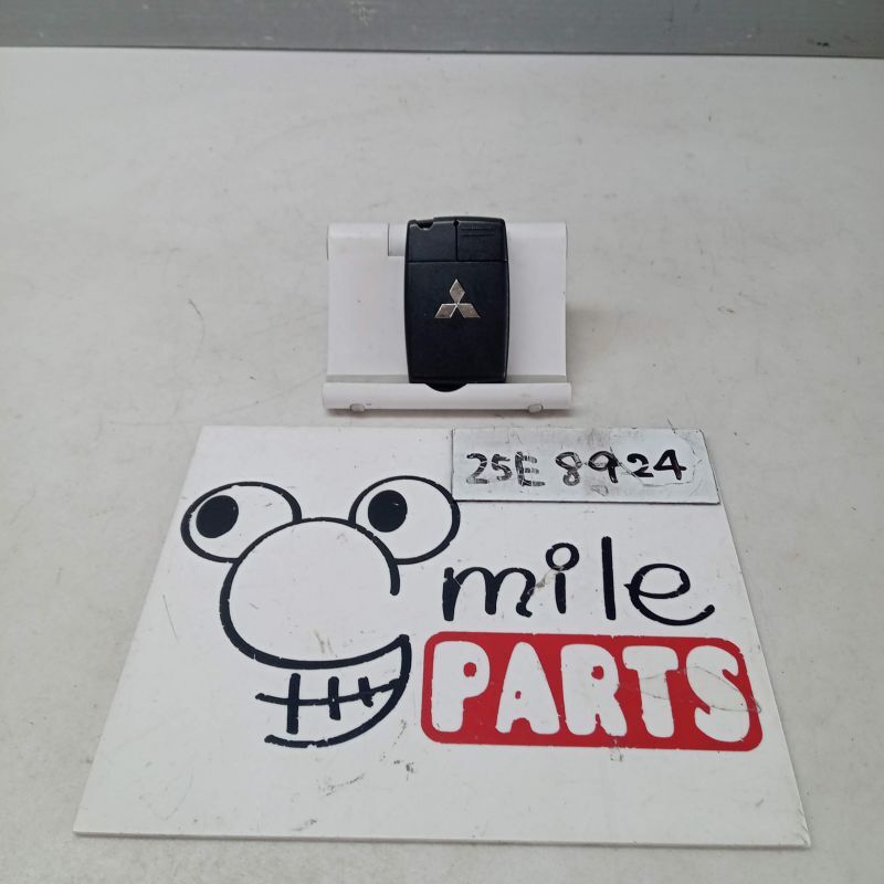 CW5W アウトランダー 純正 キーレス Y10/25E8924*同梱不可拍卖