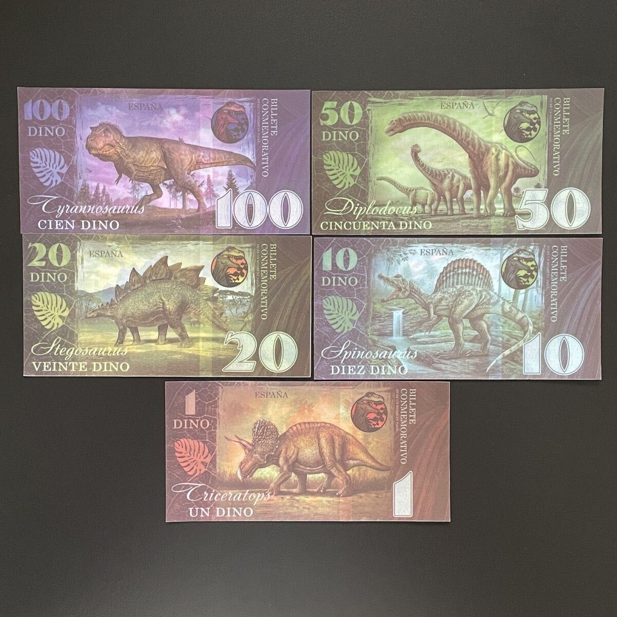 恐竜記念紙幣 5種完 未使用 外国紙幣拍卖