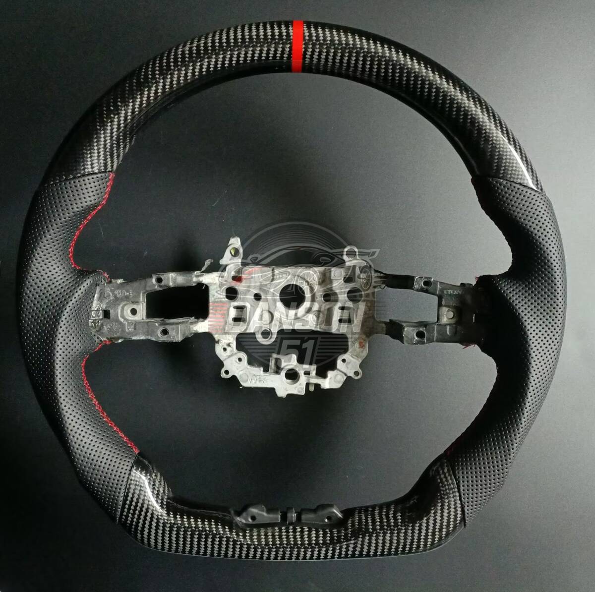 送料無料 リアルカーボン・パンチングレザー製  ホンダ シビックタイプR FL5 専用 ステアリング拍卖