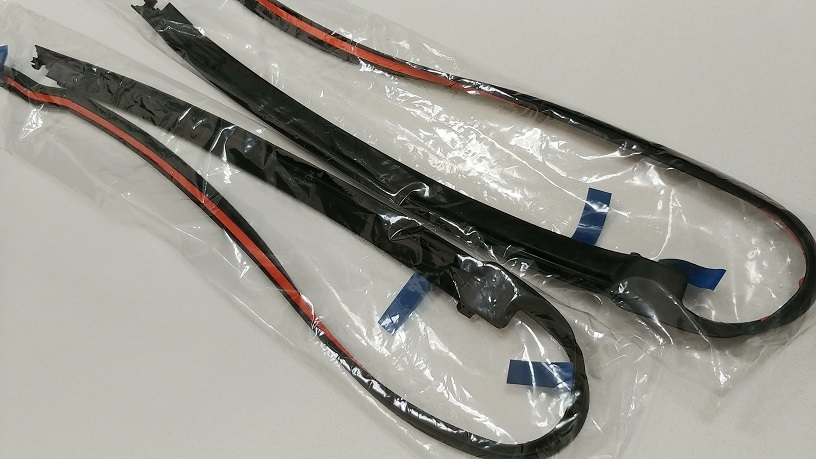 トヨタ純正 ウェザーストリップ ランドクルーザー 300系拍卖