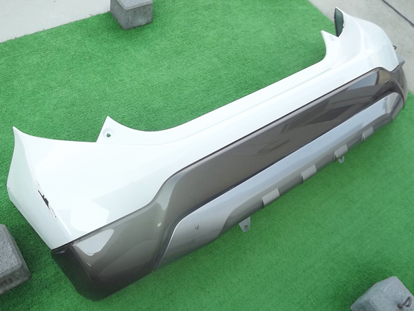 ★リアスポイラー付,送料安,X-URBAN,中期,ホワイトパール★アクアNHP10リアバンパー★Xアーバン,リヤバンパー,リヤスポイラー,エアロ白Re:P拍卖