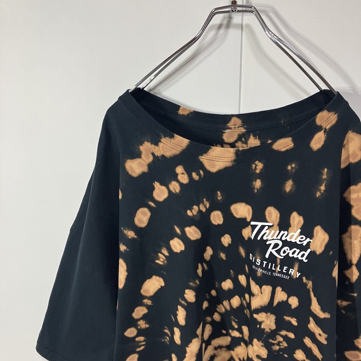 古着 アート 両面 プリント クルーネック 半袖 Tシャツ 大きいサイズ 一点物 ブラック オレンジ拍卖