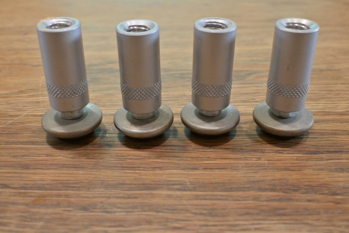 Quadraspire クアドラスパイア 19mmシルバー 脚 セット拍卖