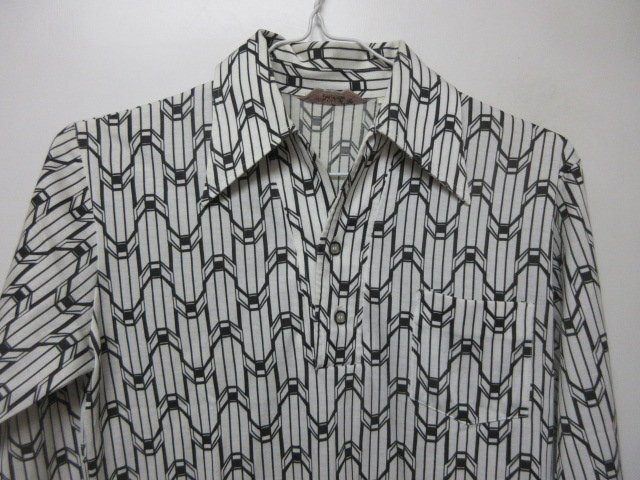 昭和レトロ 柄シャツ S 黒 VERTIGE オールド ヴィンテージ JAPAN古着 sy2812拍卖