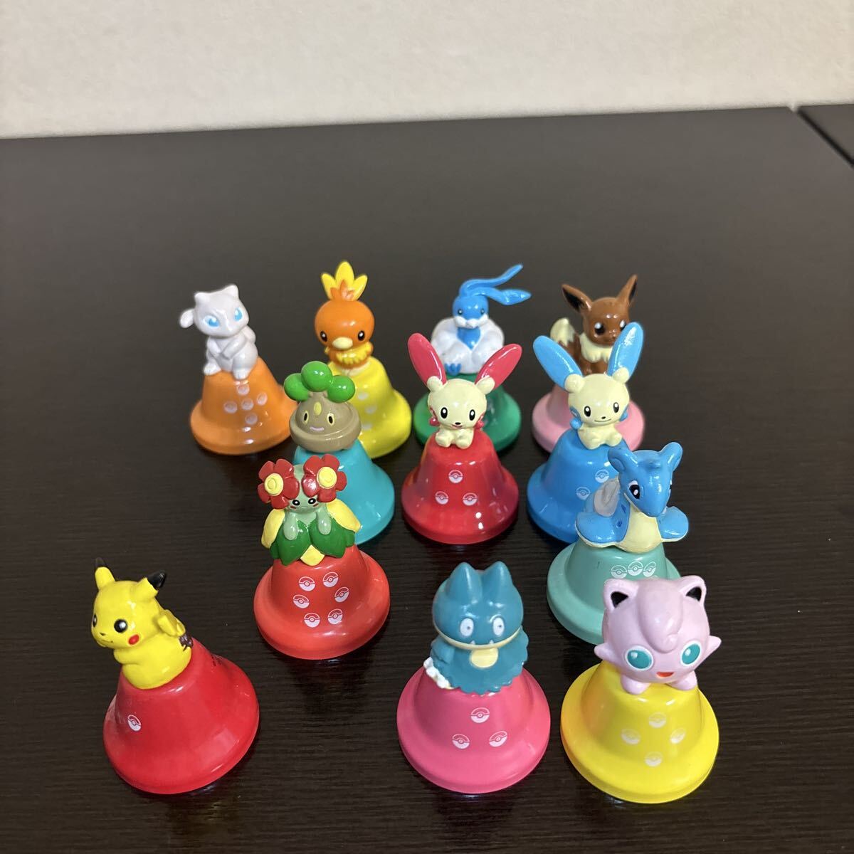 ポケモン ミニフィギュア付 ベル 中古品 12種 フィギュア ポケットモンスター バンプレスト 鈴 チルタリス ラプラス 他拍卖