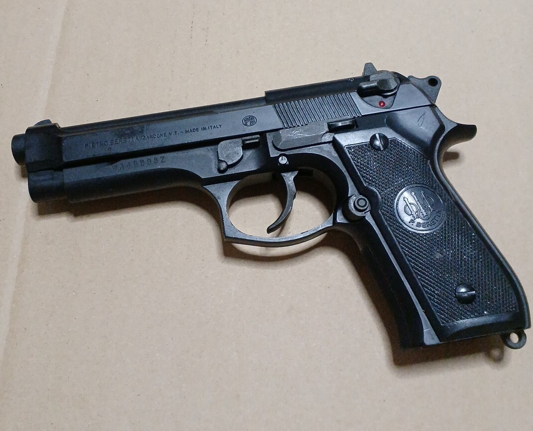 ウエスタンアームズ ベレッタM92FS ガスブローバックガン マガジン無し拍卖