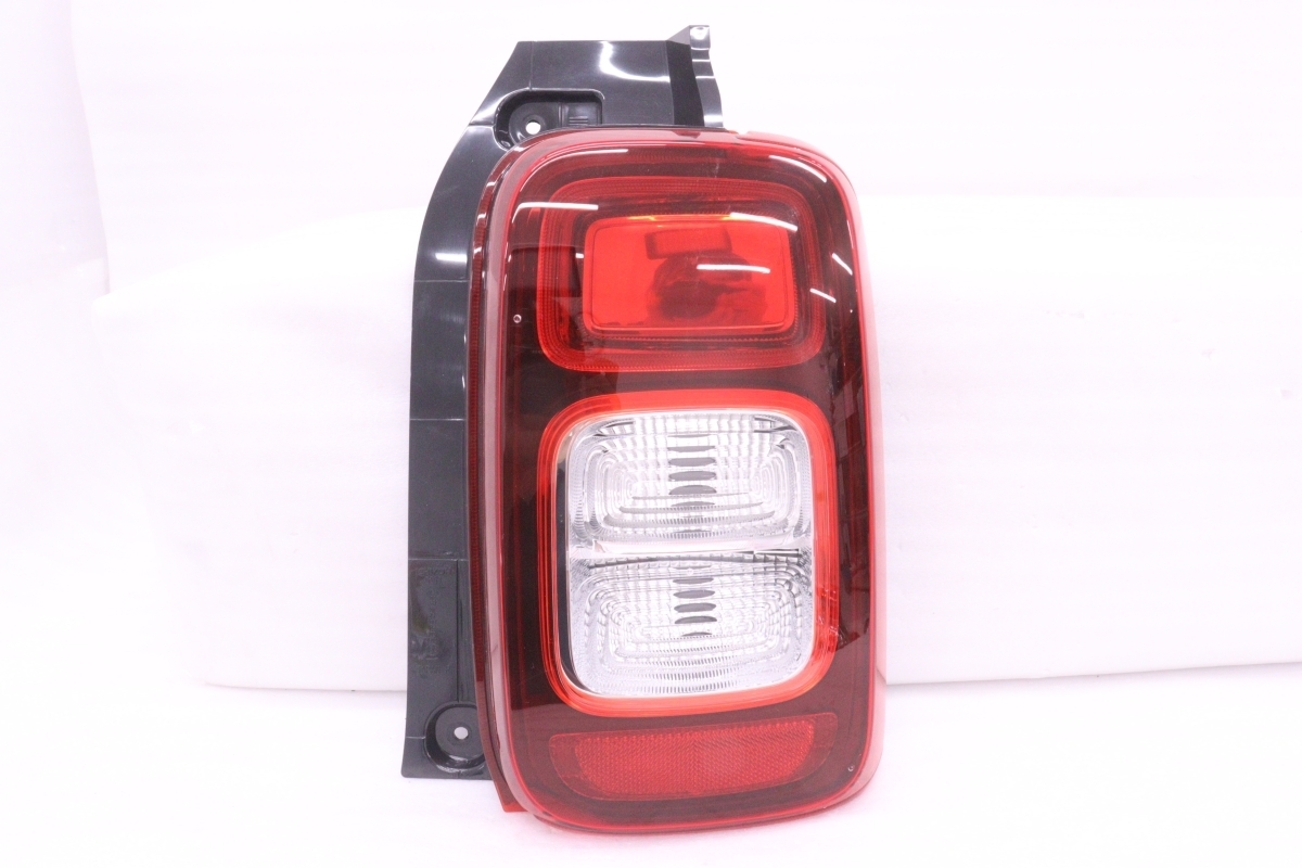 57-2172★美品★LED MX81S ワゴンRスマイル★右テールライト ICHIKOH D263 ユニット 純正★スズキ (DM)拍卖