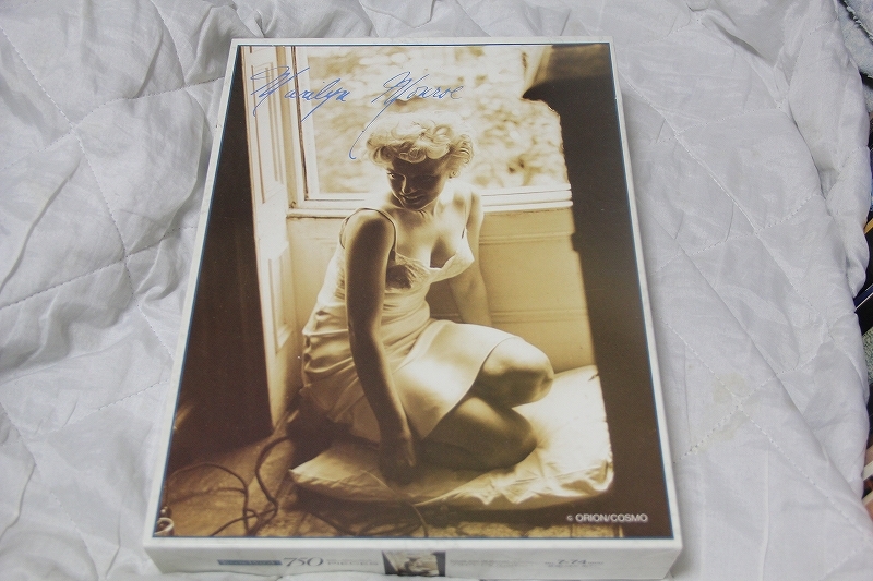 未使用 マリリン モンロー プライベート タイム パズル 750 ピース No.7-74 サンバード ジグソーパズル拍卖