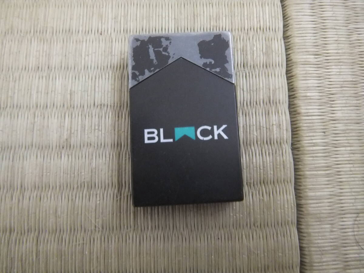 BLACKライター本体、外装に傷ありです。火花は散りますがつきません拍卖