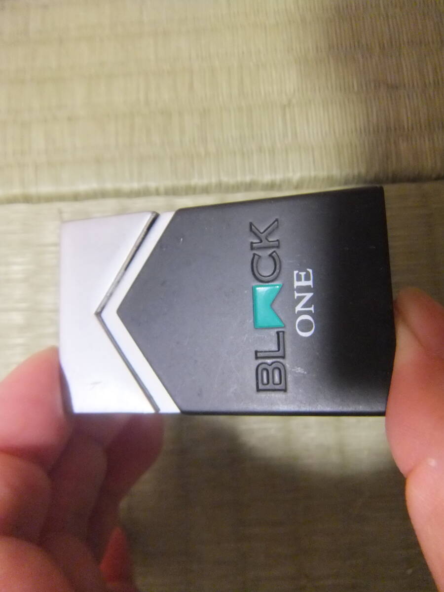 Marlboro Black Oneライター本体 着火確認済みです 配送無し 直接取引のみ拍卖