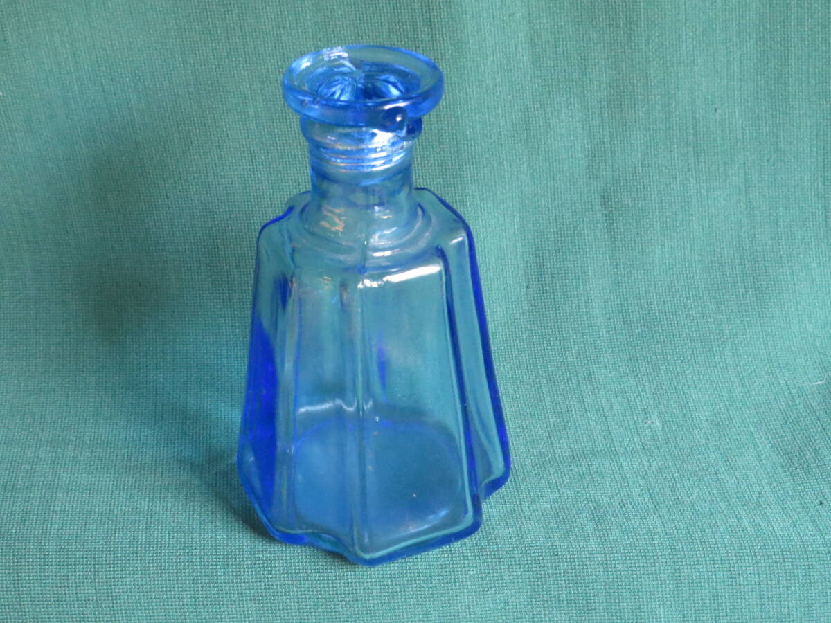 昭和レトロ 青色 ブルーガラス 醤油瓶 醤油さし ソース瓶 ネジ切蓋拍卖