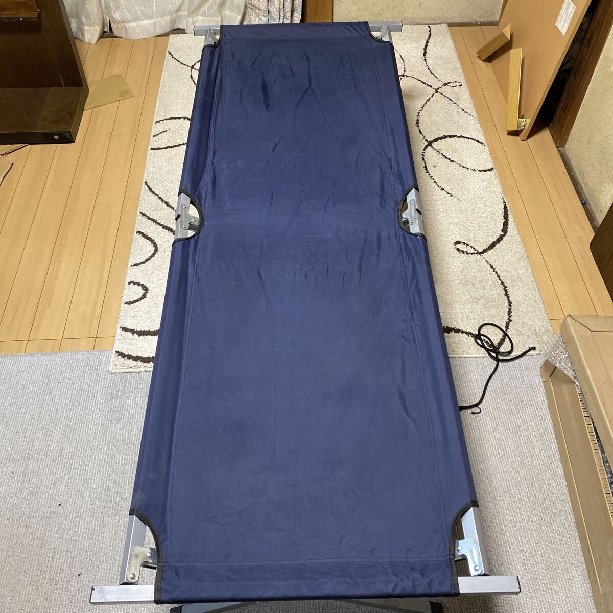キャンプ アウトドア 折りたたみ式ベット拍卖