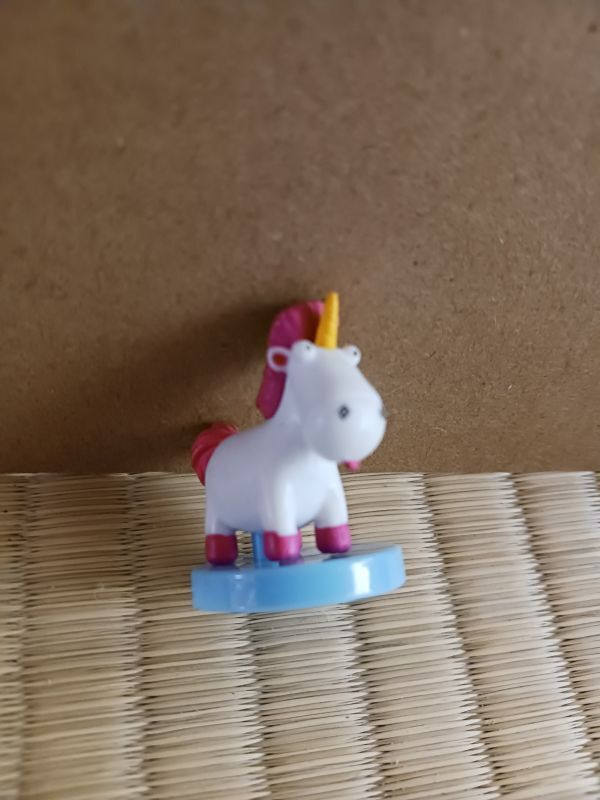 チョコエッグ ミニオンズ フラッフィー ユニコーン シークレット 食玩 フルタ おまけ ミニフィギュア イルミネーション拍卖