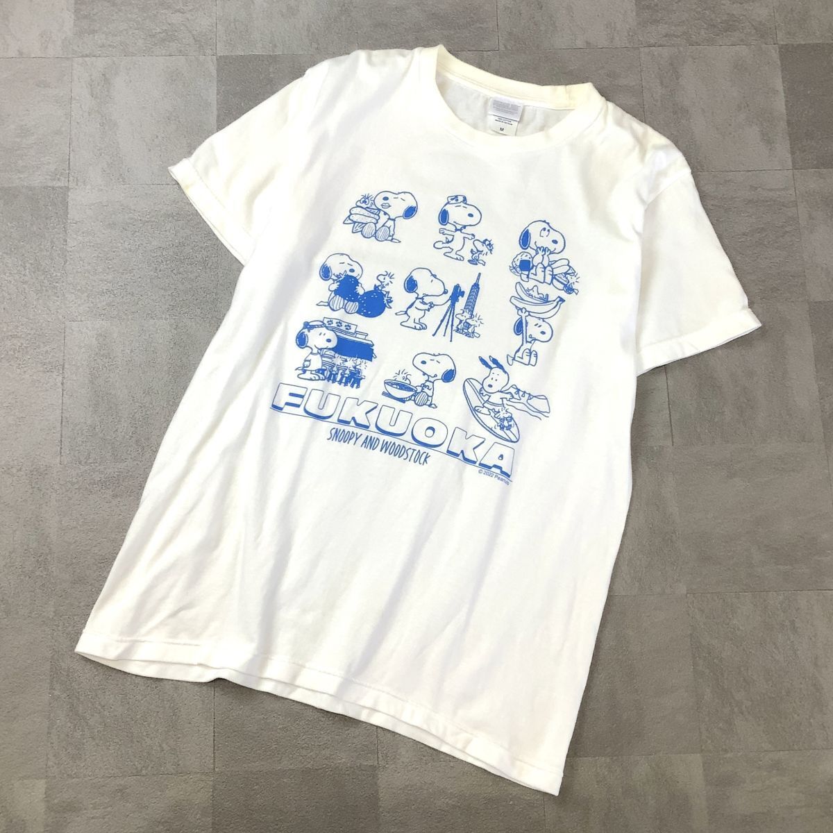 希少 PEANUTS × FUKUOKA スヌーピー 福岡旅行 プリント tシャツ メンズ Mサイズ ホワイト拍卖
