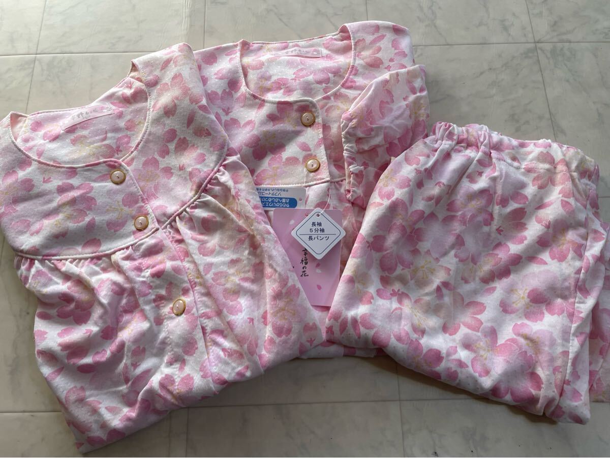 新品タグ付き 宇野千代 パジャマ 3点セット サイズ L ピンク 桜 さくら 母の日 長袖 5分袖 敬老の日拍卖