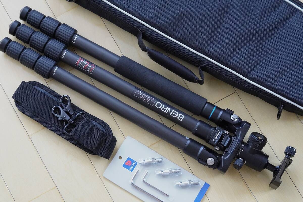 「希少」BENRO ベンロ カーボンフラットセパレート三脚C1182T + Velbon QHD-S5AS雲台拍卖