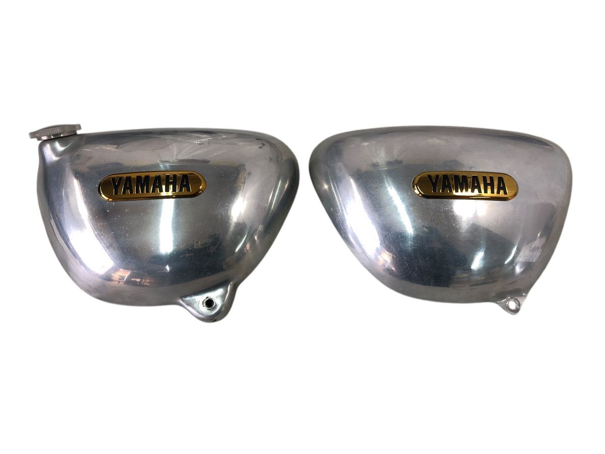 SR400 SR500 社外 アルミ サイドカバー オイルタンク風 目立った傷凹み無さそう カスタム ドレスアップにも(中古)TOS-M4220拍卖