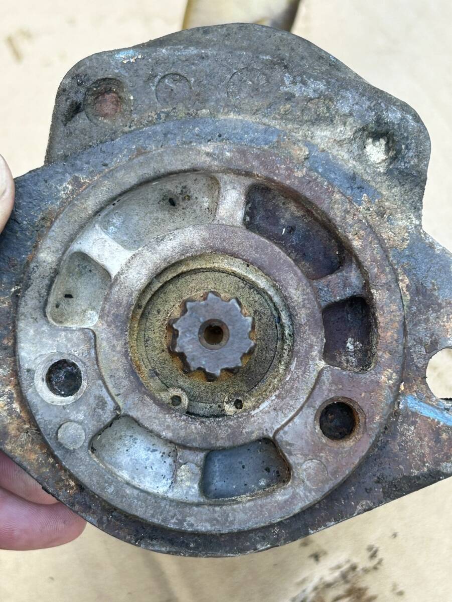 島津 SHIMADZU PTOオイルポンプ 油圧ポンプ PTO 【タダノ260 SUPERクレーンから取り外し】 (トラック部品、パーツ)拍卖