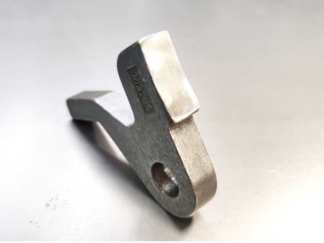 研磨レベル大幅UP! 新品 20mm ☆ 押さえ金 革漉き機 NIPPY 西山 etc.拍卖