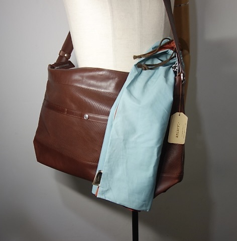 TK 新品 展示品 アニアリ 2way ショルダーバッグ アイディアル パンチングレザー シリーズ ブラウン拍卖