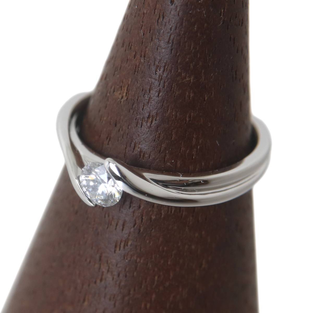 Pt900/プラチナ デザイン ダイヤリング 0.244ct 刻印 7号 中央宝石鑑定書付属 IS 磨き仕上げ品 Sランク拍卖