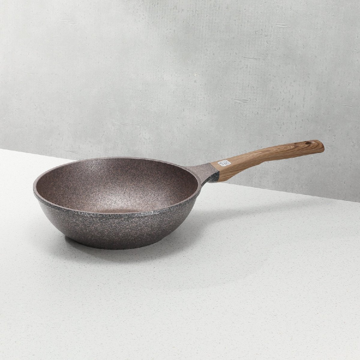 【新品未使用】レジェンド松下 監修!こびりつきにくく コーティング長持ち! ムテキバリア 深型 フライパン 28cm 【参考価格¥9,900-】拍卖