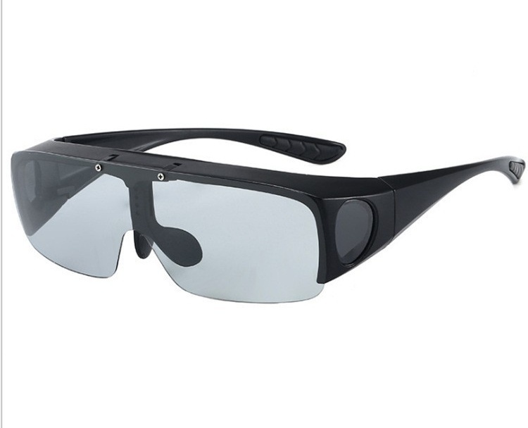オーバーサングラス 夜間 メンズ レディース バイク ゴルフ スポーツ 薄い 色 の メガネの上から 偏光 サングラス 変色拍卖