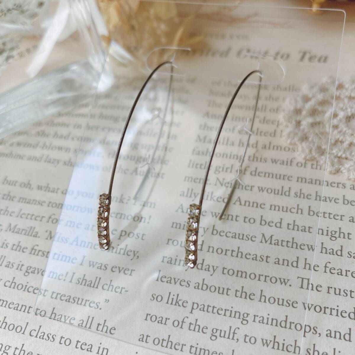 ピアス フープピアス ラインストーン アーモンド ブロンズトーン未使用品 細目☆vintage jewelry accessoriesR0948拍卖