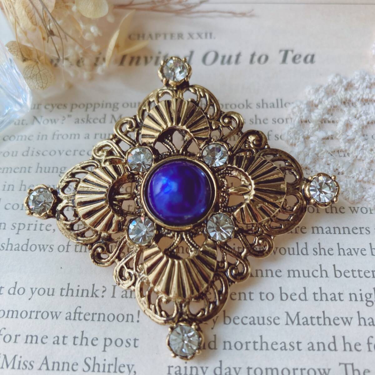 ヴィンテージブローチ ゴールドトーン ダイヤ調 ブルー 青パール キラキラ 美品☆vintage jewelry accessoriesR0955 拍卖