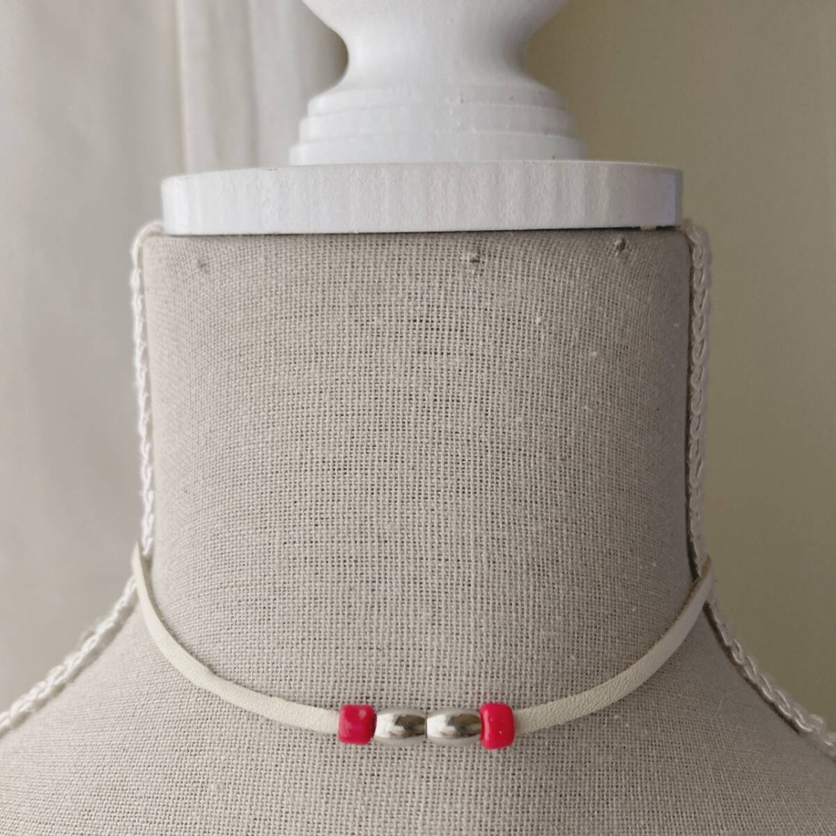 ネックレス レザー チョーカーネックレス シルバー レッド 美品 ☆vintage jewelry accessoriesR0987拍卖