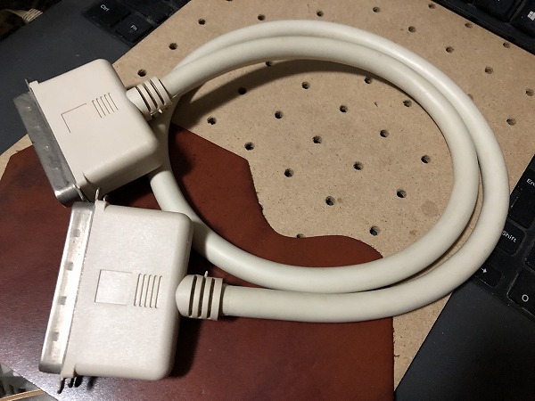 動作確認済 フルピッチ50ピン SCSIケーブル 約85cm 外付けフロッピーでも利用可能 (CA250821)拍卖