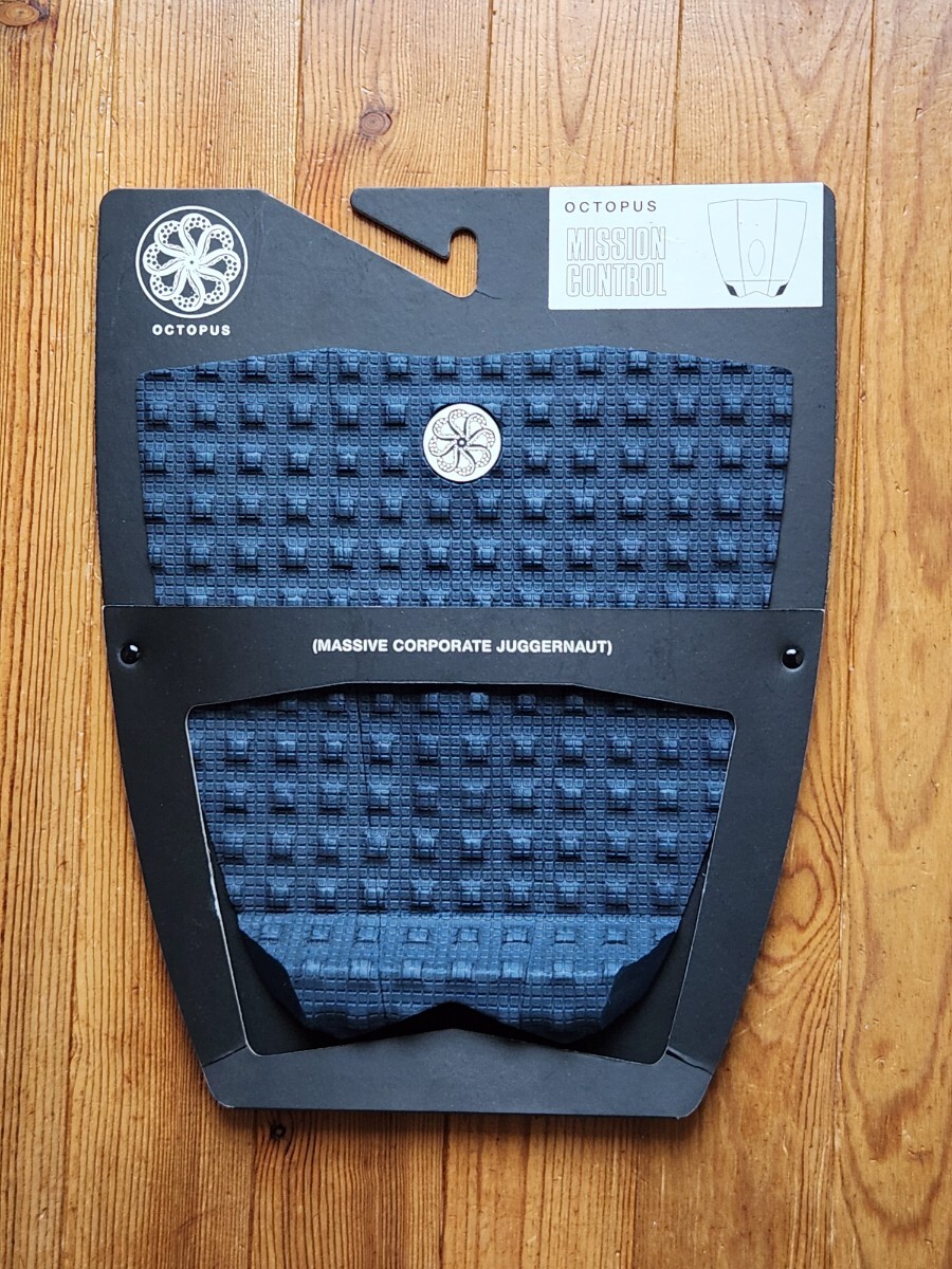 NEW MODEL<新品・即決・定形外>オクトパス MISSION CONTROL デッキパッド 3ピース(青)拍卖