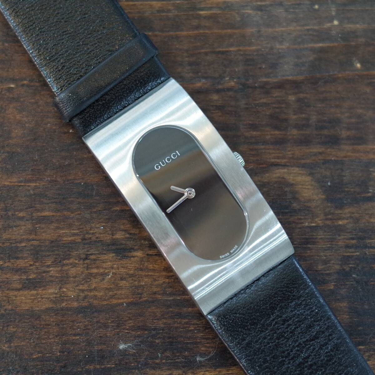 7341 電池交換済み/グッチ/レディース/2400L/SS/レザー/GUCCI/Ladys/Vintage/腕時計/付属品拍卖