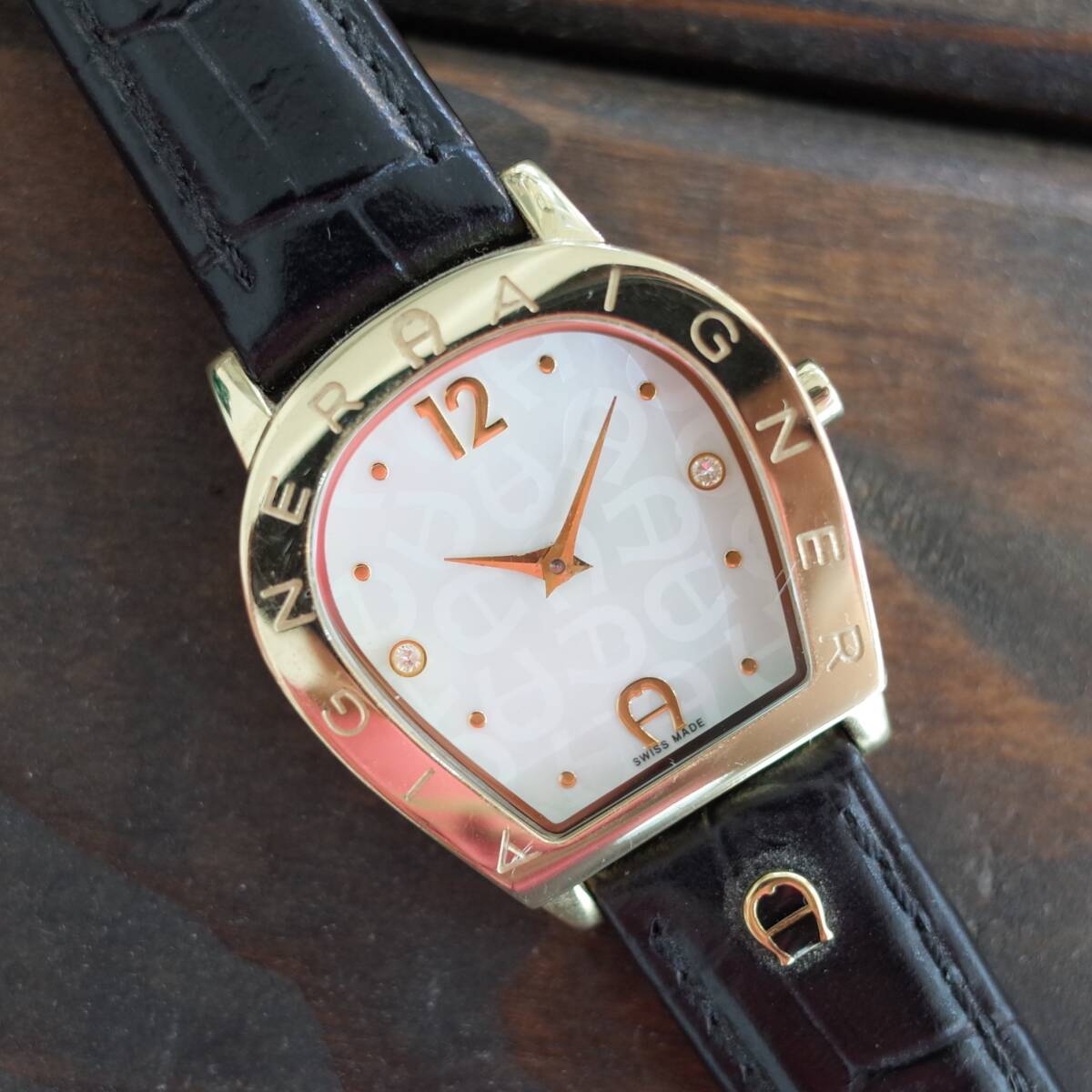 7376 電池交換済み/アイグナー/アマルフィ/A32200/シェル文字盤/GP/SS/AIGNAR/Amalfi拍卖