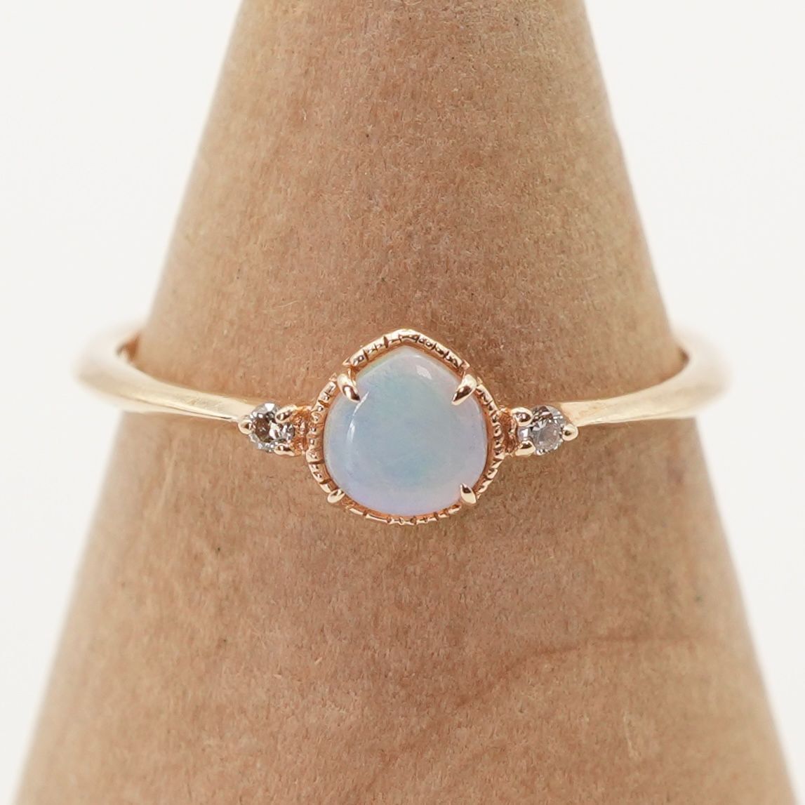 美品 アガット オパール K10 ダイヤモンド リング/24-4436拍卖