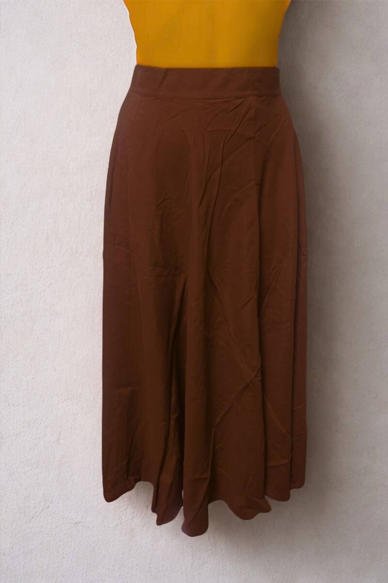 【新品・未使用】夏は涼しいシルク100% レディース ロングスカート Mサイズ W65cm ダークブラウン ペチコート付 ⑥拍卖